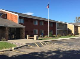AmericInn by Wyndham Forest Lake, Hotel in Forest Lake