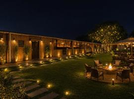 Vrindāvan में, होटल The Padharo Resort, Lavis & Luxury Rooms