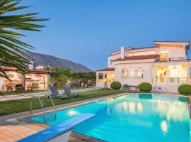 Renko Royal Villa - Private Infinity Pool & Garden - Athens Riviera