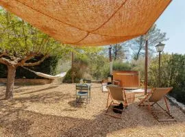 Cabanon Tihou Bain nordique romantique en Provence