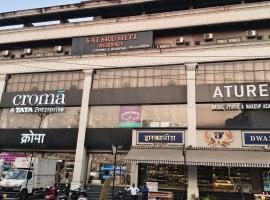Sai Srushti Residency, hotel em Kalyan