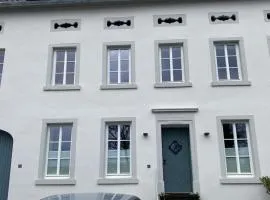 Haart & Soul Guesthouse - Ausoniusufer 22