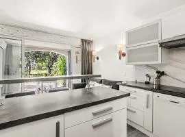 Apartment – Restanques – Swimming