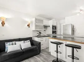 Apartment – Restanques – Swimming