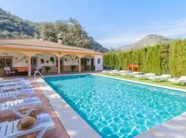 Villa la Quinta Priego de Córdoba by Ruralidays