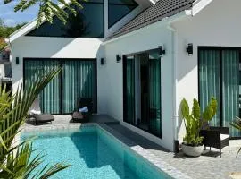 Modern Pool Villa near Ao Nang Beach - Limited Availability May 10-11