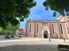 Quasi in Cattedrale, nel cuore storico di Asti