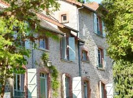 Bon Chez Nous