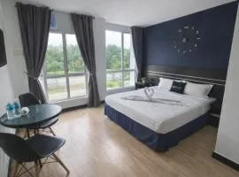 Get Inn Hotel at 1 Capital Holdings