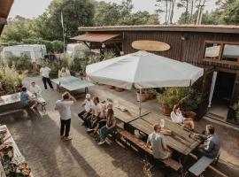 Atlantic Surf Lodge - Surf Hostel, хотел в Ве-Боко-ле-Бен