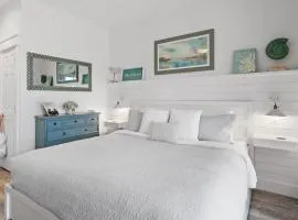 Bluehavenon30a-Between Rosemary & Alys Beach -Steps to Beach & Dining-Sleeps 3