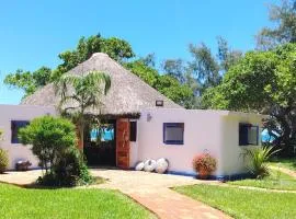 Catalina Beach Lodge Inhassoro Mozambique