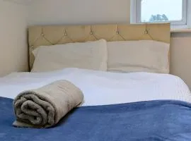 Chandlers Ford 2-bedroom with Free Parking