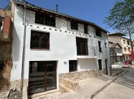 Casa 1 Encanto rural junto al Río Mira