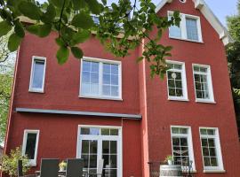 Rote Villa Lagom, hotell i Kirchen