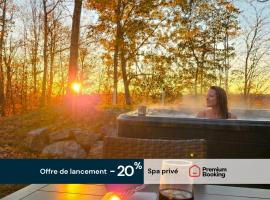Chalet Luméo Private SPA, Nature & Golf, hotelli kohteessa Brownsburg