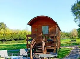 Domaine des hauts prés , location Roulotte tout confort
