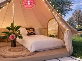 The Ozorian Glamping
