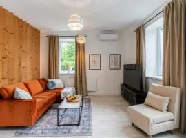 Apartment Quiet Street 11/1E