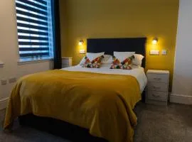 Double Ensuite Bedroom near Edinburgh
