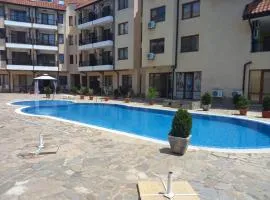 Oasis Beach Apartments Kamchia