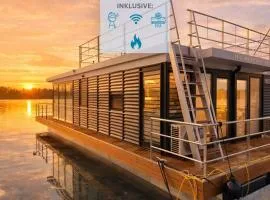 Floatinghouse Bakerman