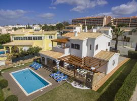 Villa Magali by Algarve Holidays, khách sạn ở Galé