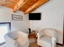 Welcome Traveller Caorsa Rooms