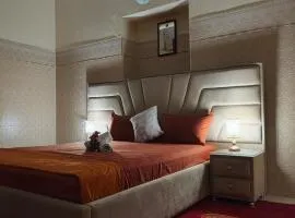 Sunny Villa in Heart of Erfoud - Terrace & Garden, Fast WiFi & Free Parking Included-Your Gateway to Merzouga Dunes