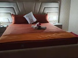 Sunny Villa in Erfoud City Centre - Terrace & Garden, Fast WiFi & Free Parking Included-Your Gateway to Merzouga Dunes