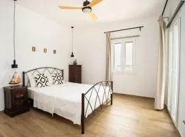 Anemoessa House