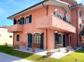 Villa Silvana: Querceta'da bir otel