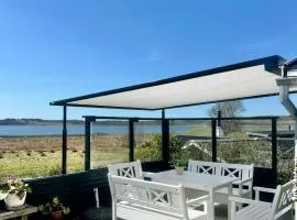 180 Graders Utsikt Över Sebbersundsfjorden