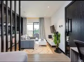 Lifestyle Studio Apartment Escada 101 with Balcony