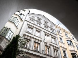 Odilia - Historic City Apartments - center of Brixen、ブレッサノーネのホテル