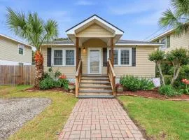 Endless Summer House 100 Ft to Beach w Fenced Yard