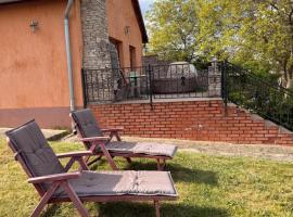 GreenPark Candy Manor with Large Garden Close to Tokaj, khách sạn ở Bekecs