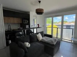 Peaceful stay near Pessac forest