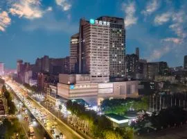Hanting Hotel Wuhan Zhongshan Park Metro Station