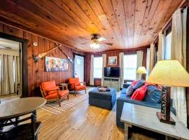 #04-Adorable Large 1 Bedroom Lakeside Cottage- Pet Friendly
