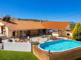 Villa Roupes Stone, hotel em Roufás