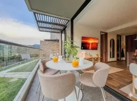 Premium Oriente Antioqueño Escape: Luxury & Views