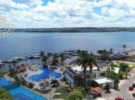 Flat aconchegante no Lake Side com vista do jardim