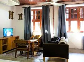 Kays Place Train house Jambo