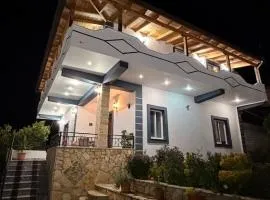 Villa Xherimeja Family Oasis