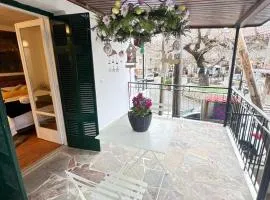 MZ Agoriani Maison de la Place