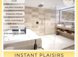 Instant Plaisirs - T2 60m2 avec Terrasse et Balnéo privative