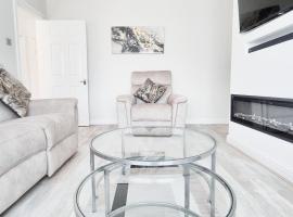 Cosy 2BR House on Quiet Street nr City Hospital, Hotel in Nottingham