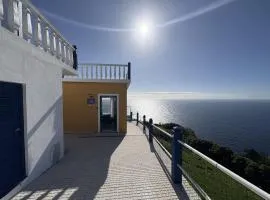 Sleep HAIbeat - Sea View - Santa Cruz das Flores, Azores