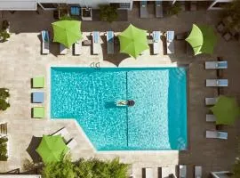 Sunset Marquis Hotel